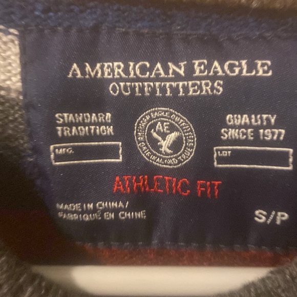 Women’s American Eagle Outfitters striped sweater size SP Athletic Fit - Picture 2 of 5
